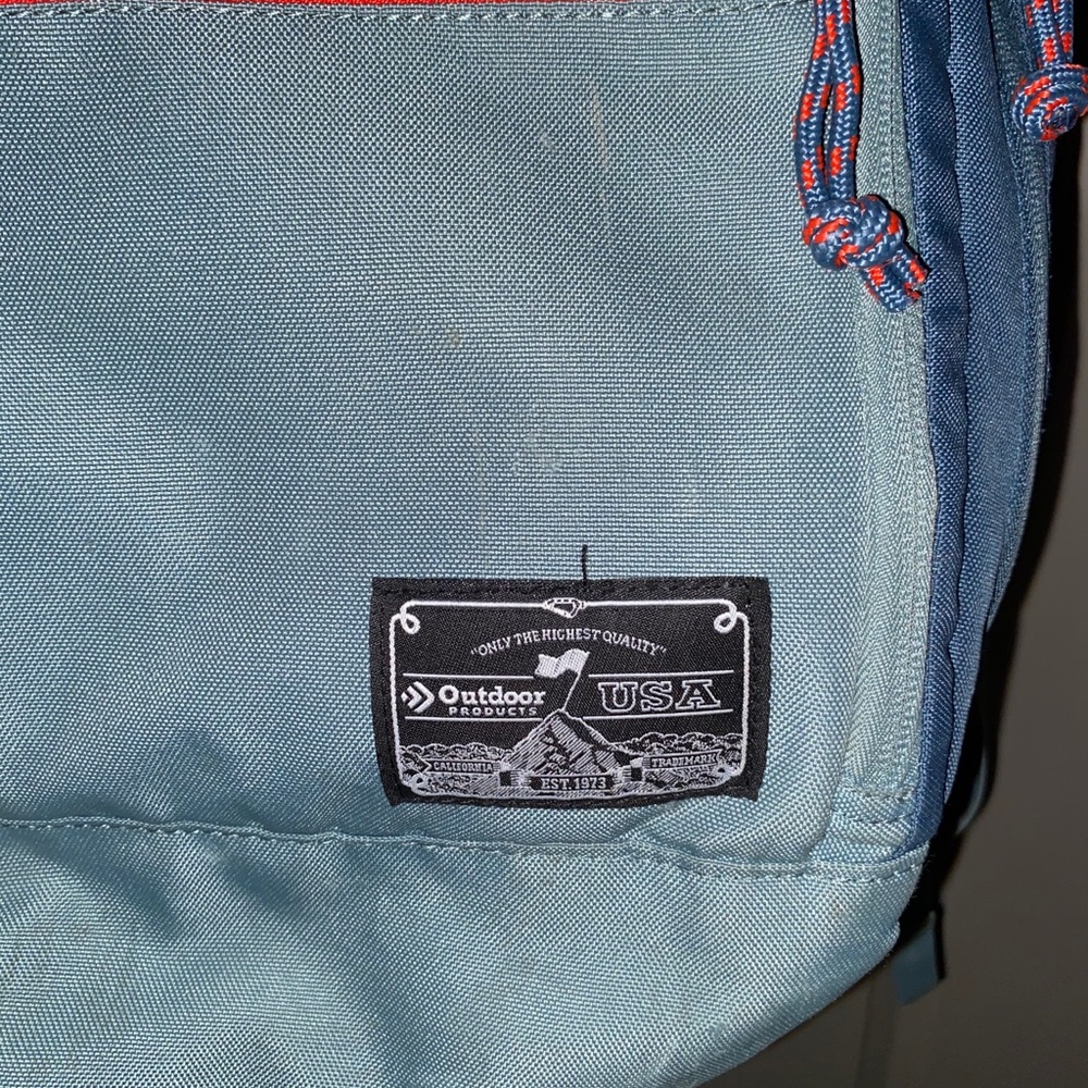 Backpack - Picture 8 of 8